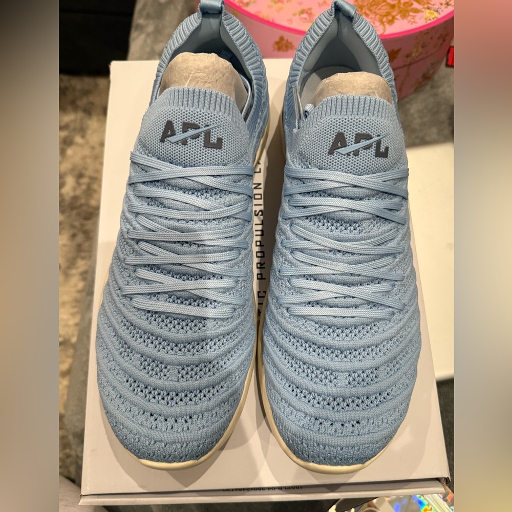 APL Light Blue Athletic Shoes Techloom Wave Size 12 Ice Blue